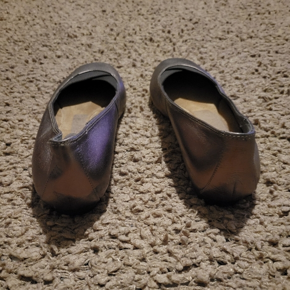 WOMENS MICHELLE D BRONZE BALLET FLAT SHOES SIZE 8.5 - Picture 9 of 13